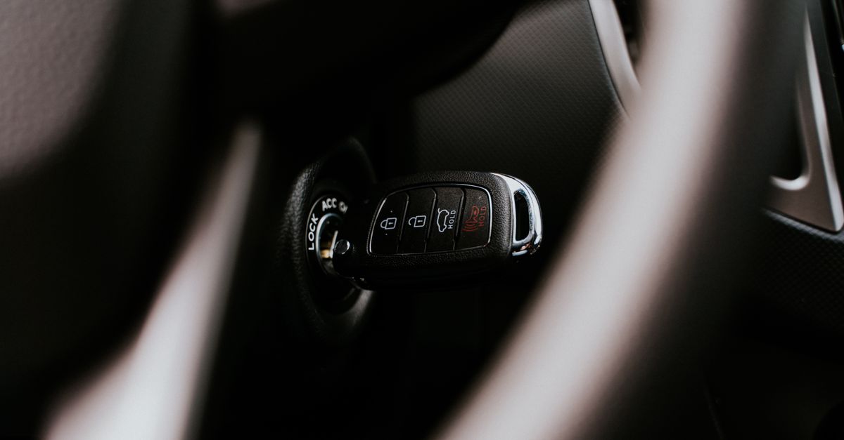 locksmith service technician — Glen Cove Locksmiths